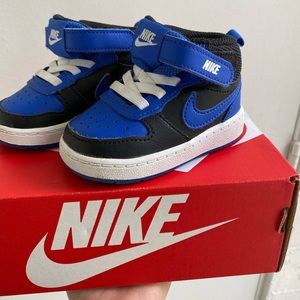 Nike Court Borough Mid 2 Shoes